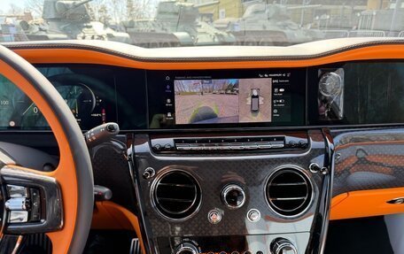 Rolls-Royce Cullinan, 2025 год, 82 000 000 рублей, 26 фотография