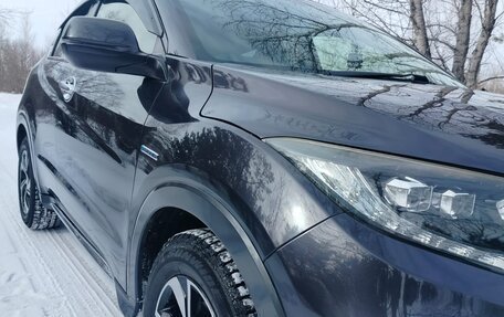Honda Vezel, 2016 год, 1 500 000 рублей, 10 фотография