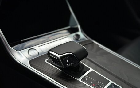 Audi A6, 2019 год, 4 500 000 рублей, 17 фотография