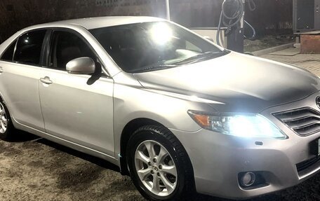 Toyota Camry, 2011 год, 1 240 000 рублей, 2 фотография