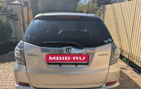 Honda Fit Shuttle I рестайлинг, 2013 год, 1 090 000 рублей, 6 фотография