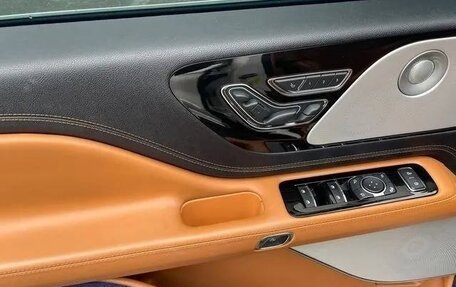 Lincoln Aviator II, 2022 год, 4 600 001 рублей, 10 фотография