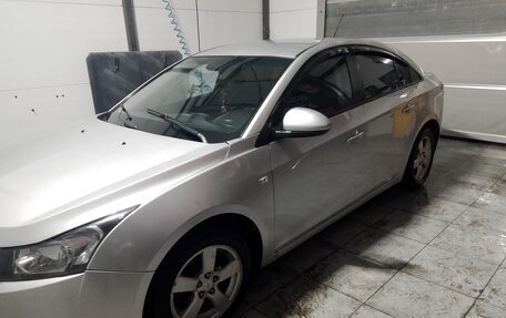 Chevrolet Cruze II, 2011 год, 585 000 рублей, 8 фотография