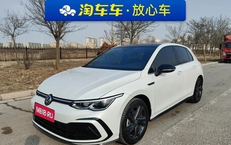 Volkswagen Golf VIII, 2022 год, 1 910 000 рублей, 1 фотография