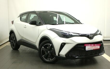Toyota C-HR I рестайлинг, 2021 год, 3 090 000 рублей, 9 фотография
