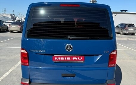 Volkswagen Caravelle T6 рестайлинг, 2017 год, 4 200 000 рублей, 4 фотография