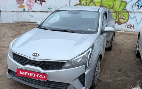 KIA Rio IV, 2020 год, 950 000 рублей, 2 фотография