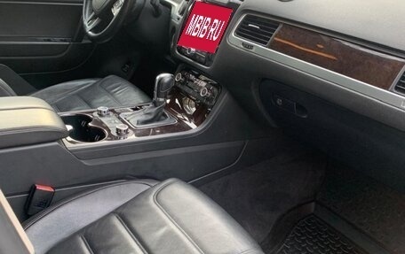 Volkswagen Touareg III, 2013 год, 3 200 000 рублей, 1 фотография