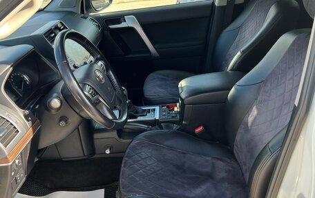 Toyota Land Cruiser Prado 150 рестайлинг 2, 2020 год, 5 800 000 рублей, 11 фотография