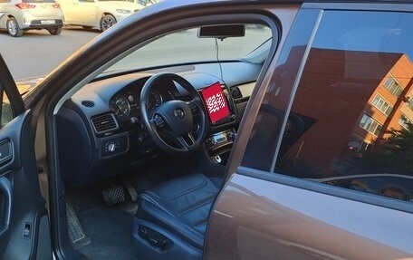 Volkswagen Touareg III, 2013 год, 2 500 000 рублей, 3 фотография