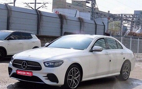 Mercedes-Benz E-Класс, 2022 год, 3 096 600 рублей, 1 фотография