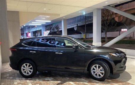 Toyota Harrier, 2021 год, 2 930 001 рублей, 4 фотография