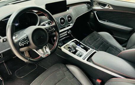 KIA Stinger I, 2023 год, 4 057 000 рублей, 9 фотография