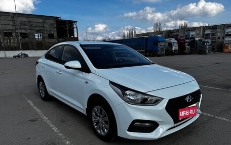 Hyundai Solaris II рестайлинг, 2019 год, 1 185 000 рублей, 1 фотография