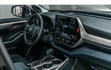 Toyota Highlander, 2025 год, 6 199 000 рублей, 15 фотография