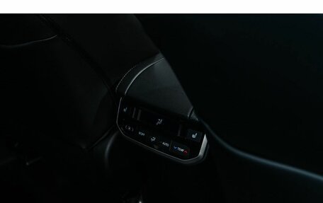 Toyota Highlander, 2025 год, 6 199 000 рублей, 12 фотография