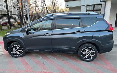 Mitsubishi Xpander, 2022 год, 2 250 000 рублей, 3 фотография