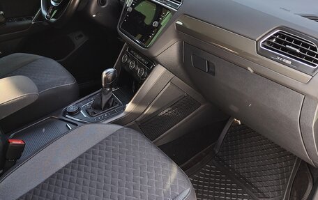 Volkswagen Tiguan II, 2018 год, 2 750 000 рублей, 8 фотография
