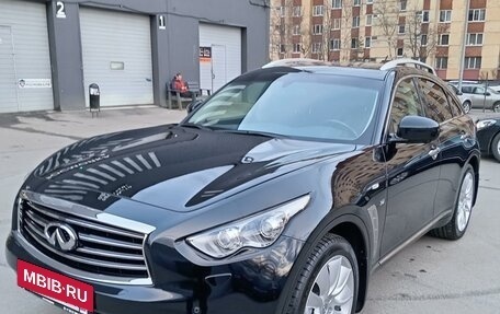 Infiniti QX70, 2014 год, 5 750 000 рублей, 2 фотография