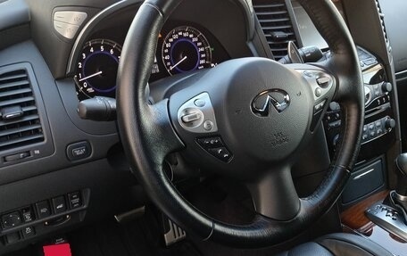 Infiniti QX70, 2014 год, 5 750 000 рублей, 29 фотография
