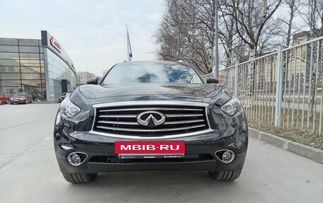 Infiniti QX70, 2014 год, 5 750 000 рублей, 39 фотография
