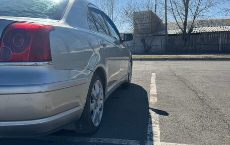 Toyota Avensis III рестайлинг, 2003 год, 980 000 рублей, 5 фотография