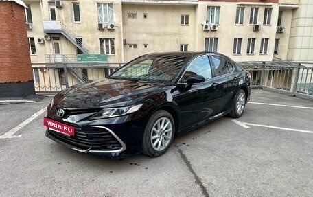 Toyota Camry, 2021 год, 2 780 000 рублей, 2 фотография