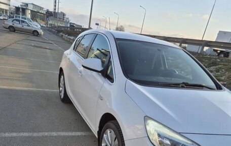 Opel Astra J, 2011 год, 830 000 рублей, 6 фотография