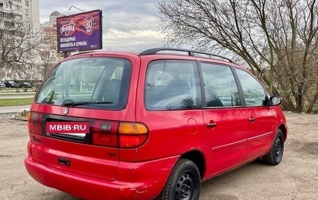 Volkswagen Sharan I рестайлинг, 1997 год, 320 000 рублей, 2 фотография