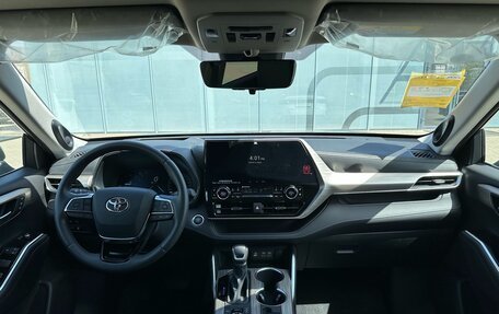 Toyota Highlander, 2024 год, 5 790 000 рублей, 17 фотография