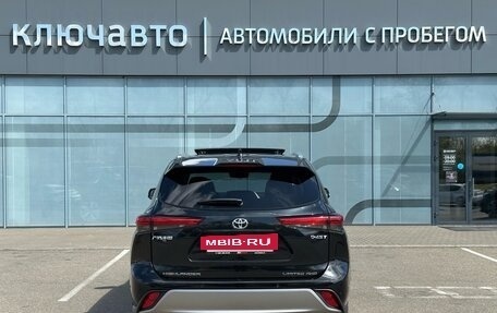 Toyota Highlander, 2024 год, 5 790 000 рублей, 10 фотография