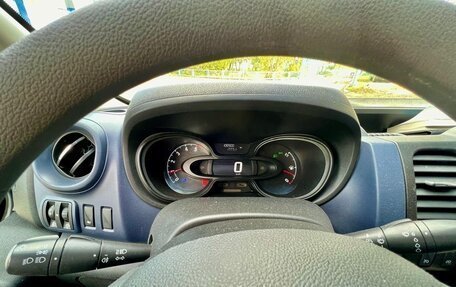 Opel Vivaro B, 2017 год, 2 625 000 рублей, 8 фотография