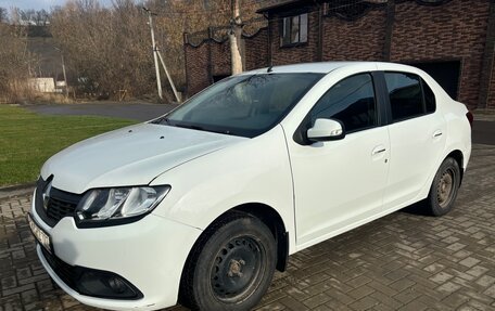 Renault Logan II, 2015 год, 546 000 рублей, 8 фотография