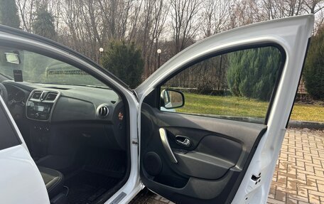 Renault Logan II, 2015 год, 546 000 рублей, 15 фотография