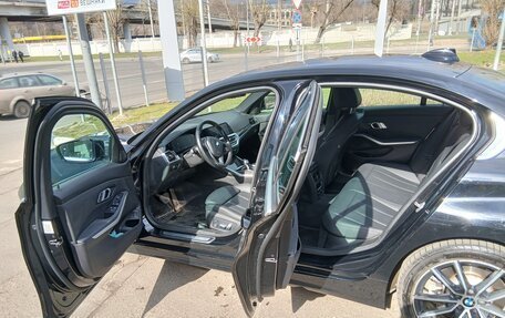 BMW 3 серия, 2020 год, 4 150 000 рублей, 13 фотография