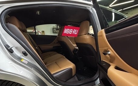 Lexus ES VII, 2019 год, 3 900 000 рублей, 18 фотография