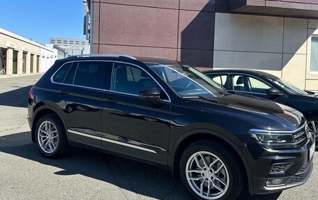 Volkswagen Tiguan II, 2018 год, 2 950 000 рублей, 4 фотография