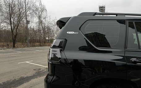 Toyota Land Cruiser Prado 150 рестайлинг 2, 2021 год, 7 600 000 рублей, 4 фотография