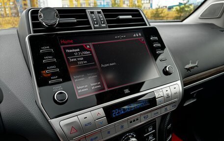 Toyota Land Cruiser Prado 150 рестайлинг 2, 2021 год, 7 600 000 рублей, 26 фотография
