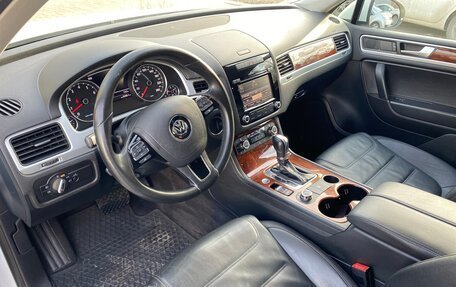 Volkswagen Touareg III, 2012 год, 1 980 000 рублей, 9 фотография