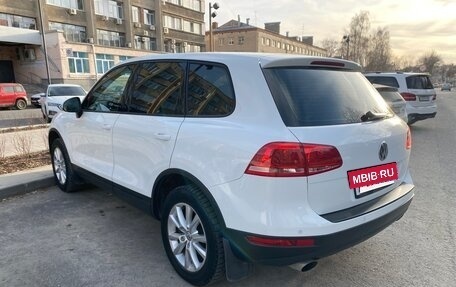 Volkswagen Touareg III, 2012 год, 1 980 000 рублей, 4 фотография