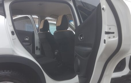 Honda Vezel, 2015 год, 1 850 000 рублей, 20 фотография