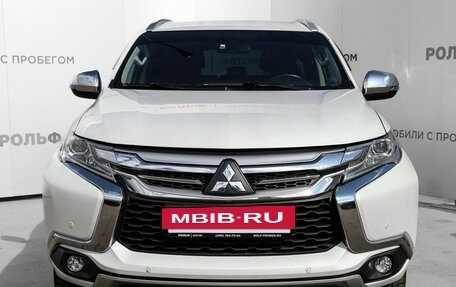 Mitsubishi Pajero Sport III рестайлинг, 2018 год, 2 890 000 рублей, 2 фотография