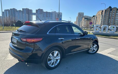 Infiniti QX70, 2014 год, 2 800 000 рублей, 8 фотография