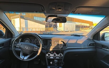 Hyundai Elantra VI рестайлинг, 2019 год, 1 710 000 рублей, 7 фотография