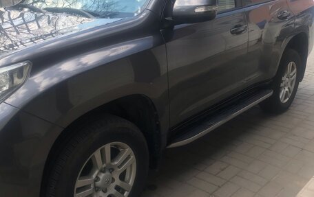 Toyota Land Cruiser Prado 150 рестайлинг 2, 2013 год, 4 400 000 рублей, 2 фотография