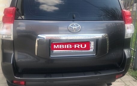 Toyota Land Cruiser Prado 150 рестайлинг 2, 2013 год, 4 400 000 рублей, 5 фотография