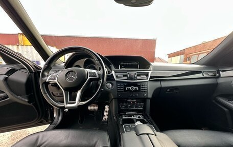Mercedes-Benz E-Класс, 2012 год, 1 950 000 рублей, 8 фотография