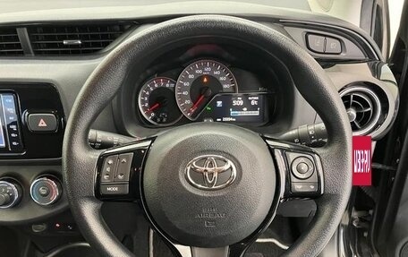 Toyota Vitz, 2020 год, 870 000 рублей, 11 фотография