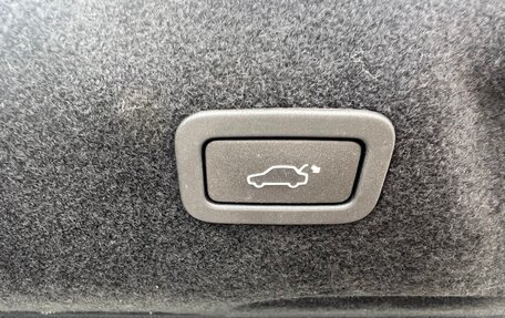 Jaguar XE I рестайлинг, 2017 год, 1 790 000 рублей, 11 фотография